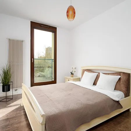 Golden - Elegant Stay, Kolejowa Варшава